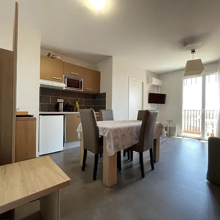 2p A Avec Piscine, Clim, Parking Et Proche Plages - Fr-1-338-556