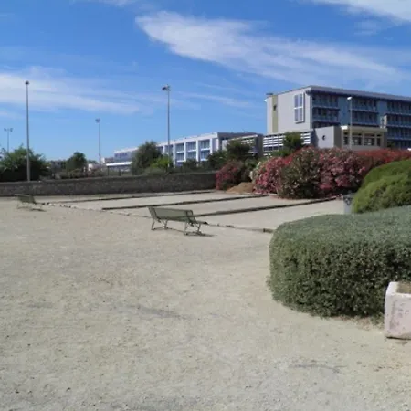 2p A Avec Piscine, Clim, Parking Et Proche Plages - Fr-1-338-556