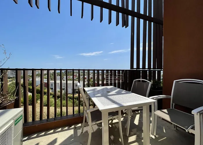Apartamento 2p à Avec Piscine, Clim, Parking Et Proche Plages - Fr-1-338-556